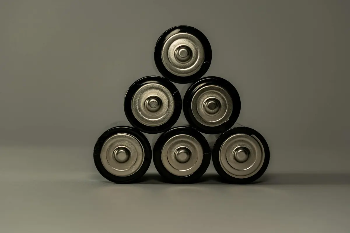 Amazon Basics AA Batteries Review: 20-Pack High Performance Alkaline